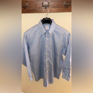 Brooks Brothers, Long sleeved dress shirt, Light blue, regular fit.